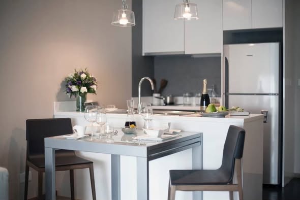 kitchen of AEQUA Residence Sukhumvit 49 dad no3