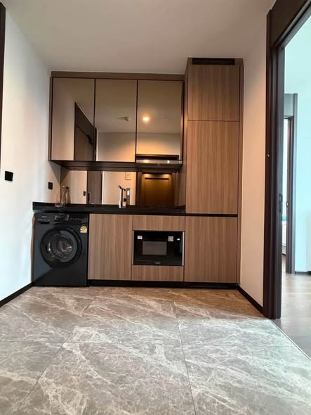 AESTIQ Thonglor