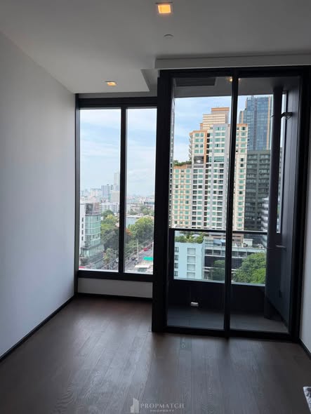 room interior of AESTIQ Thonglor