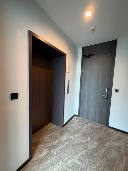 room interior of AESTIQ Thonglor