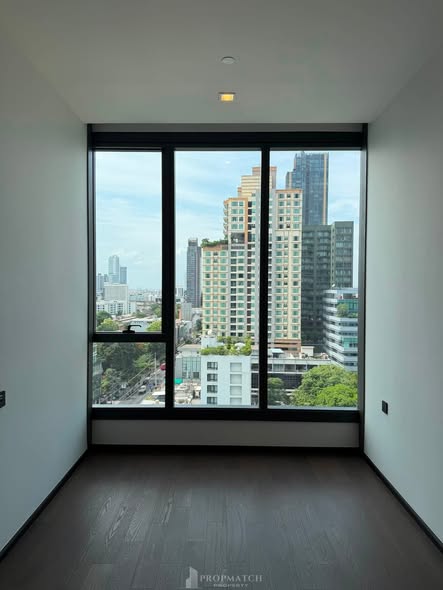 room interior of AESTIQ Thonglor