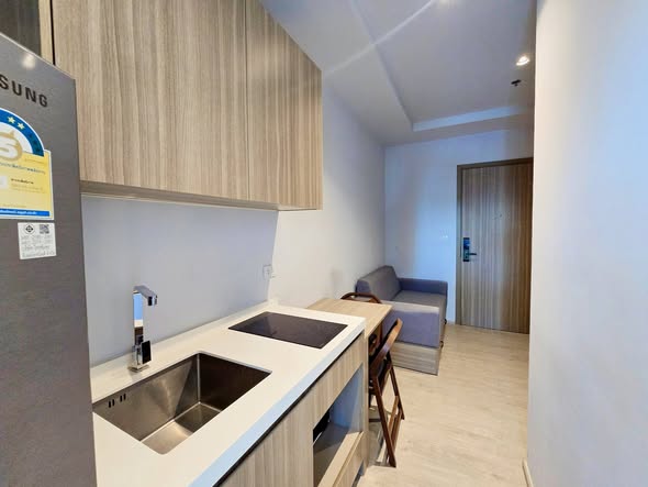 bathroom of Altitude Unicorn Sathorn
