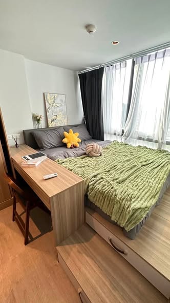 bedroom of Altitude Unicorn Sathorn