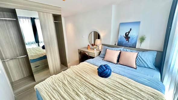 bedroom of Altitude Unicorn Sathorn
