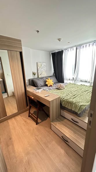 bedroom of Altitude Unicorn Sathorn