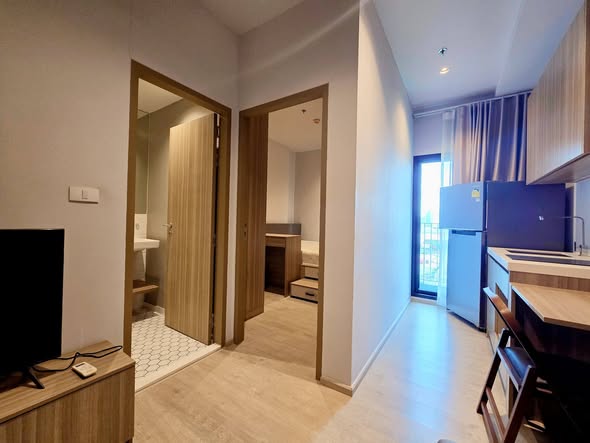 bedroom and room interior of Altitude Unicorn Sathorn