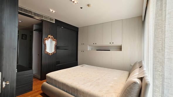 bedroom and room interior of Amanta Lumphini