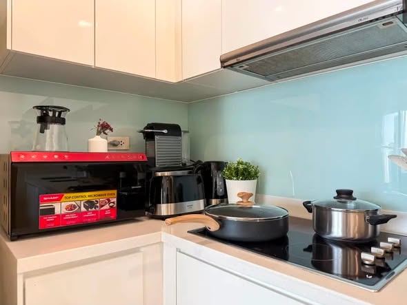 kitchen of Amanta Lumphini