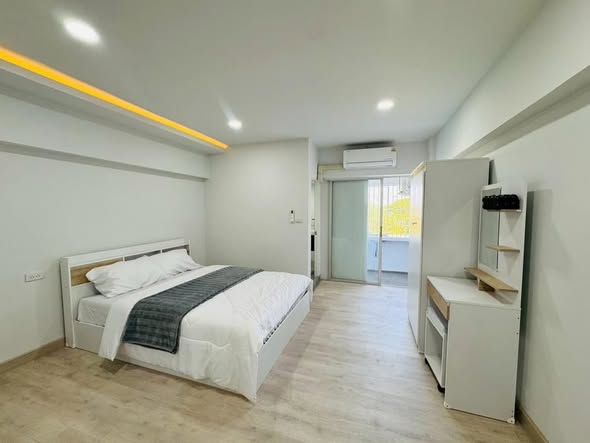 bedroom of Angket Condominium