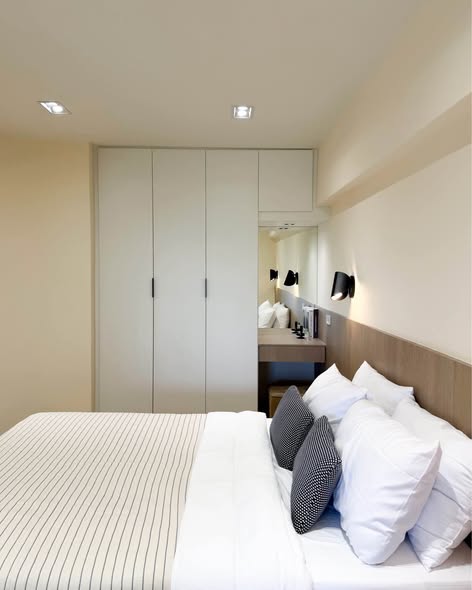 bedroom and room interior of Angket Pavilion