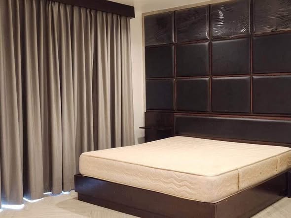 bedroom of Areeya Mandarina Sukhumvit 77