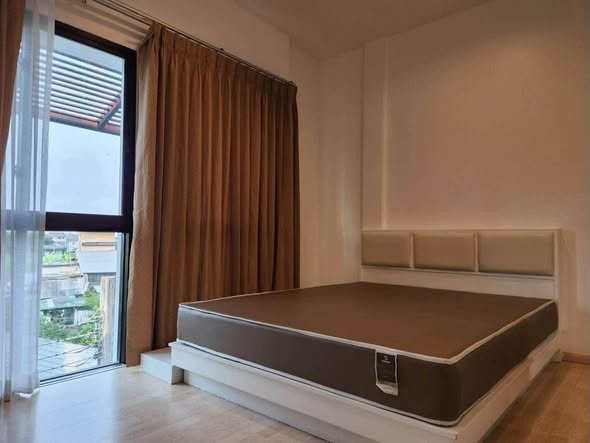 bedroom of Areeya Mandarina Sukhumvit 77