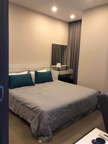 bedroom of Ashton Asoke