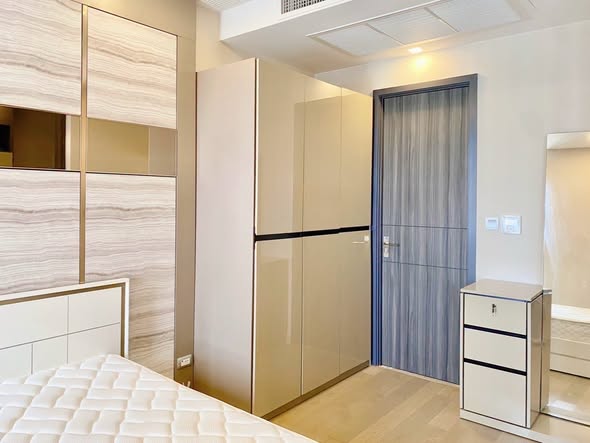 bedroom and room interior of Ashton Asoke