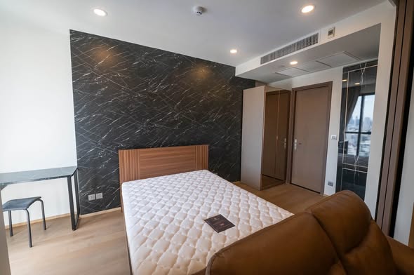 bedroom of Ashton Chula-Silom
