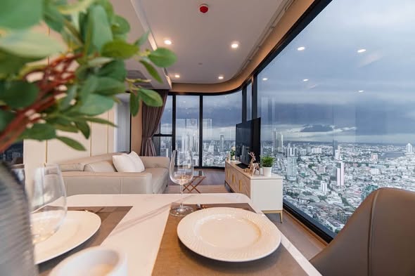 Ashton Chula-Silom