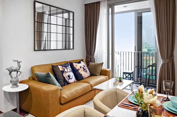 living room of Ashton Morph 38