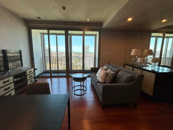 living room of Ashton Morph 38