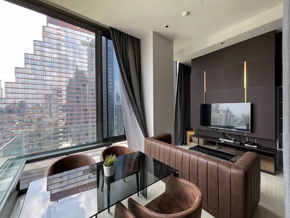 bedroom and living room of Ashton Silom