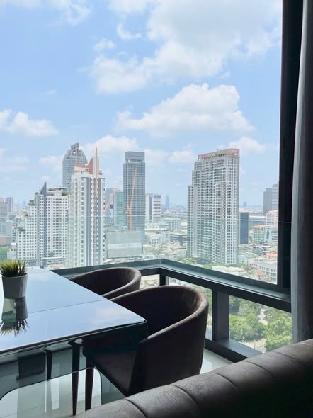 Ashton Silom