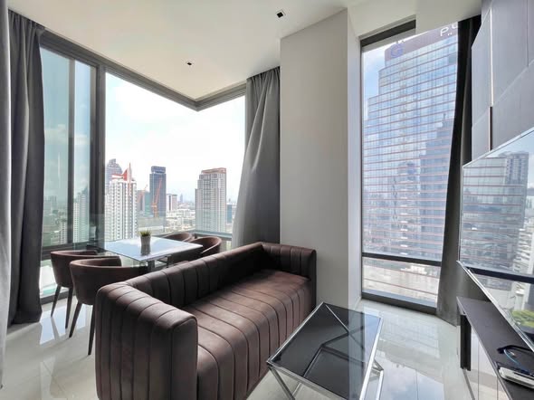 living room and bedroom of Ashton Silom
