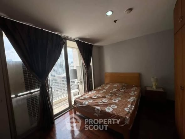 bedroom of Asoke Place