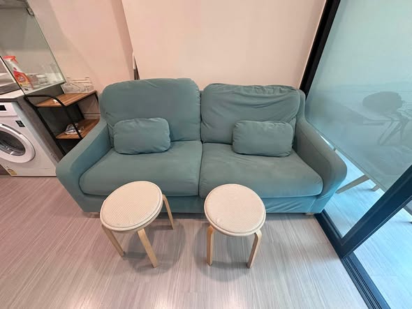 living room of แอสปาย เอราวัณ ไพร์ม Aspire Erawan Prime