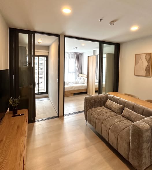 bedroom and living room and room interior of Aspire Onnut Station