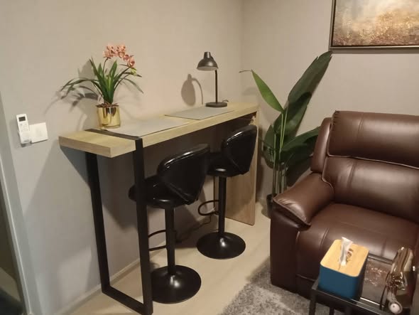 living room and room interior of Aspire Onnut Station