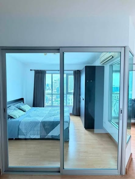 bedroom and room interior of Aspire Rama 4