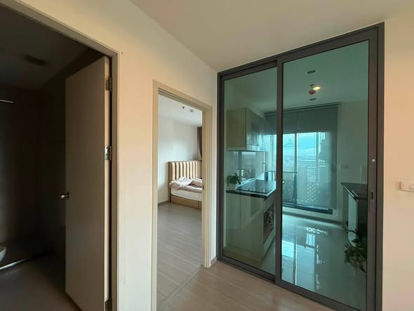 room interior of Aspire Sathorn-Ratchaphruek