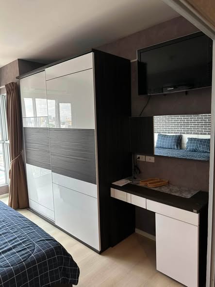 bedroom and room interior of Aspire Sukhumvit 48