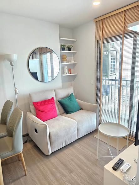 living room of Aspire Sukhumvit-Rama 4