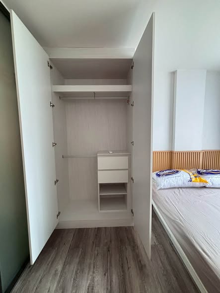 bedroom and room interior of Atmoz Chaengwattana