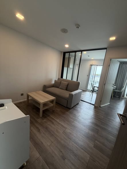 living room and room interior of Atmoz รัชดา-ห้วยขวาง คอนโด