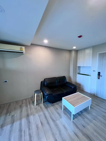 ATTITUDE BEARING CONDOMINIUM