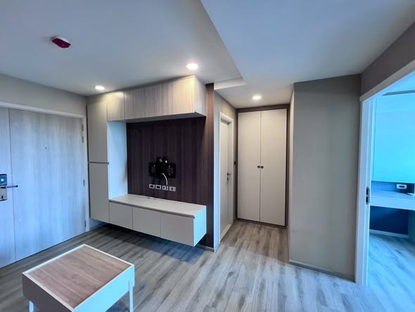 room interior of ATTITUDE BEARING CONDOMINIUM