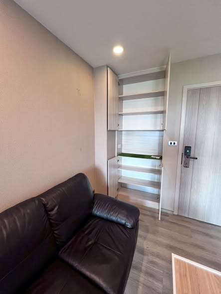 room interior of ATTITUDE BEARING CONDOMINIUM
