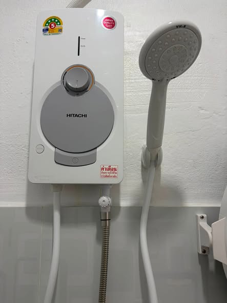 bathroom of B5 Kirin Condo Rajapruk