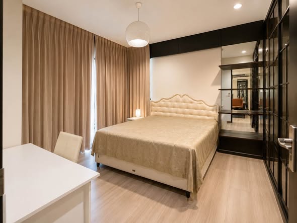 bedroom of Baan Klang Krung Siam-Pathum Wan