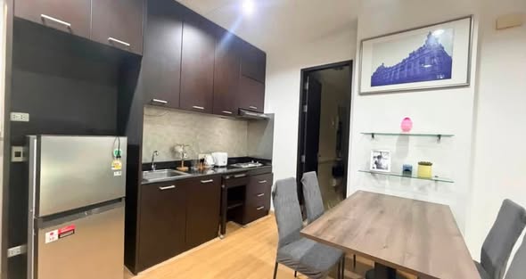 room interior of Baan Klang Krung Siam-Pathum Wan
