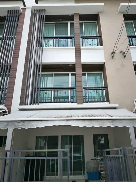 Baan Klang Muang Chokchai 4