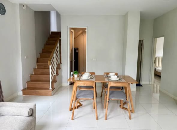living room and room interior of Baan Klang Muang CLASSE