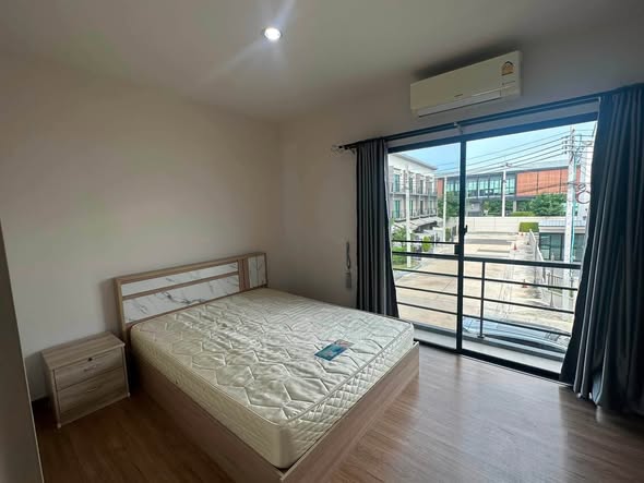 bedroom of บ้านกลางเมืองศรีนครินทร์-อ่อนนุช | Baan Klang Muang Srinakarin-Onnut