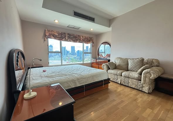 bedroom of Baan Nonzee Condominium