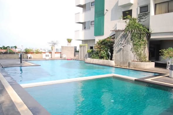 pool of Baan Onnut Condominium