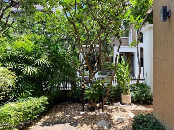 Baan Sukhumvit 18
