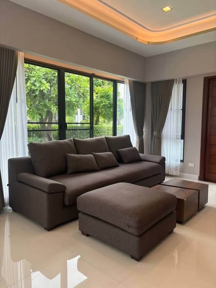 bedroom and living room of Bangkok Boulevard Rama 9