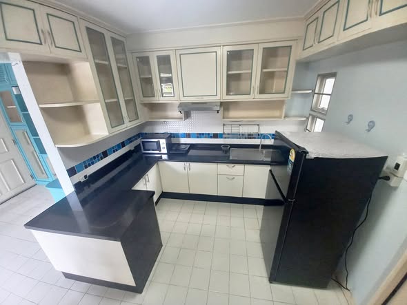 kitchen of Bansuanthon