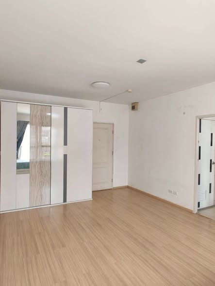 room interior of Be You Chokchai 4 Condo